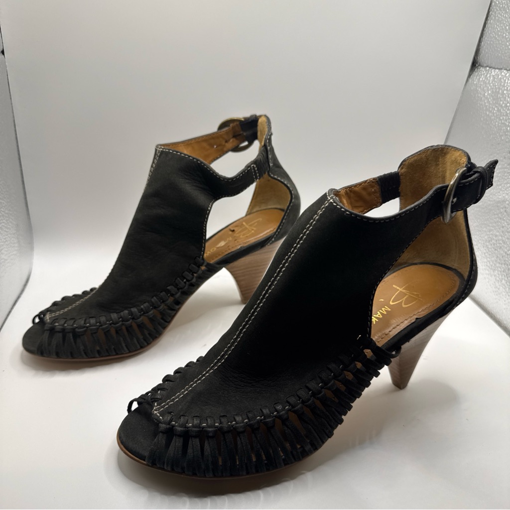 Black Peep-Toe Women's Shoes Sz 6m
